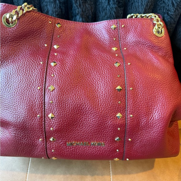 Michael Kors Burgundy Studded shoulder bag - Picture 2 of 14